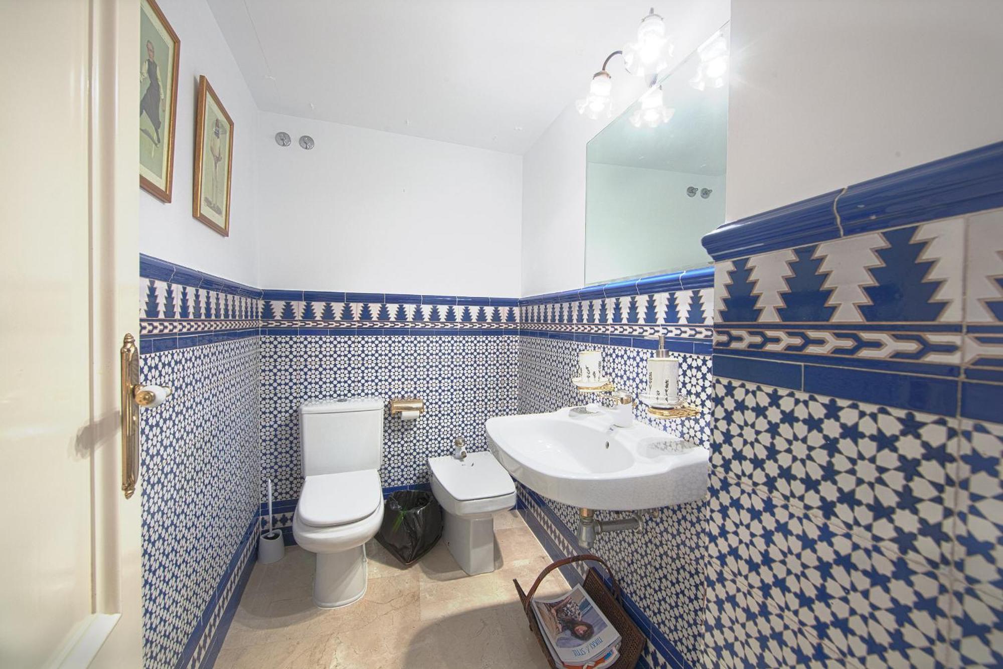 White Pearl J4 * Marbella